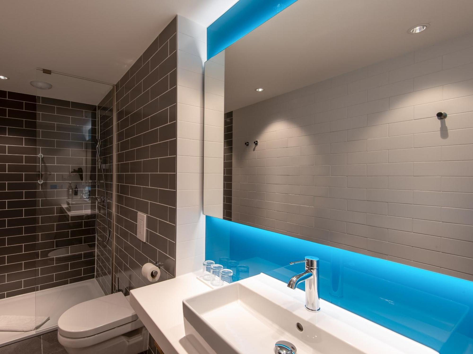 Holiday Inn Express Heilbronn By Ihg Esterno foto