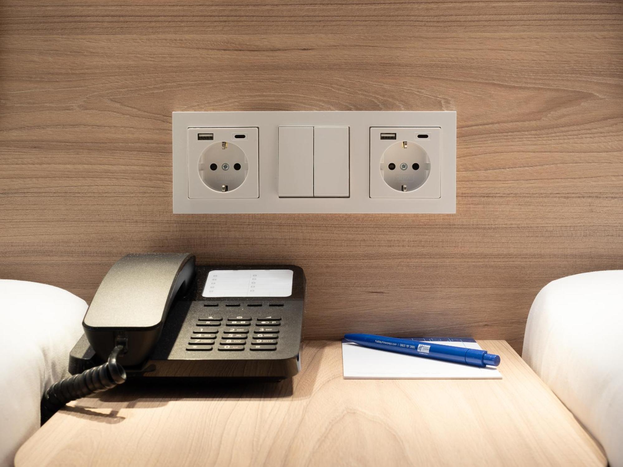 Holiday Inn Express Heilbronn By Ihg Esterno foto