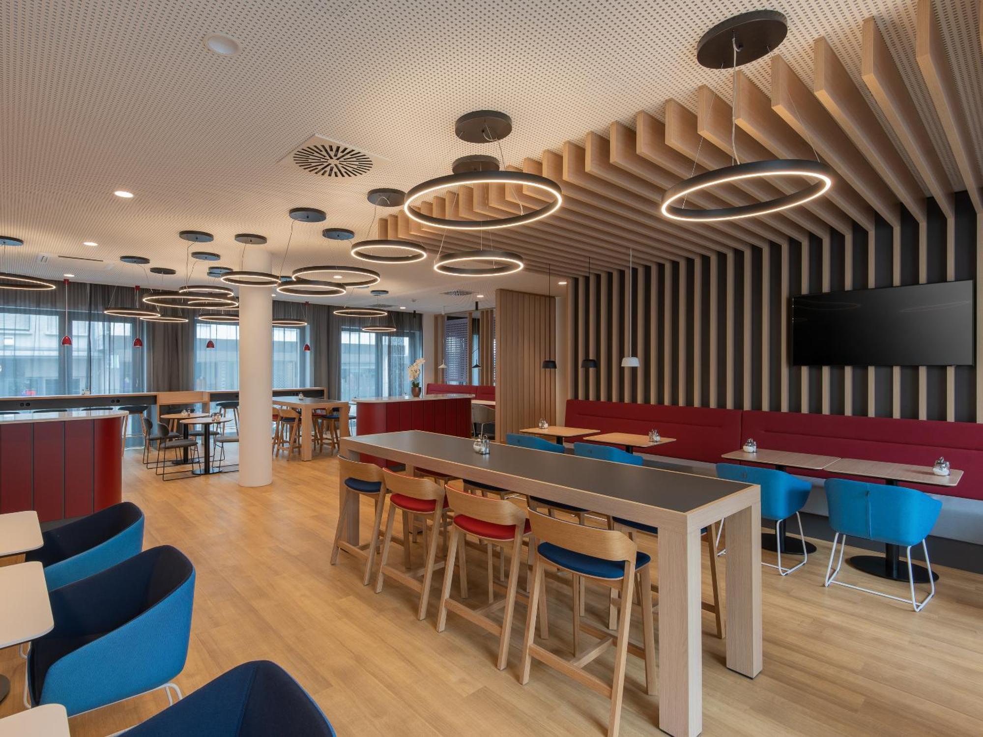 Holiday Inn Express Heilbronn By Ihg Esterno foto
